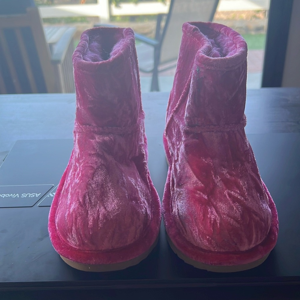 Pink girls Boots UGG